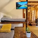 Дом отдыха Apartma1 Pri Adamu *