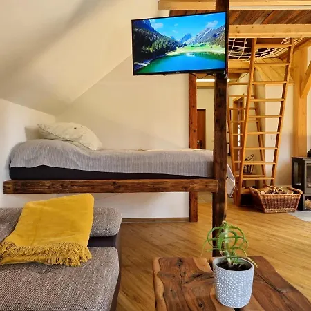 Vikendica Apartma1 Pri Adamu *