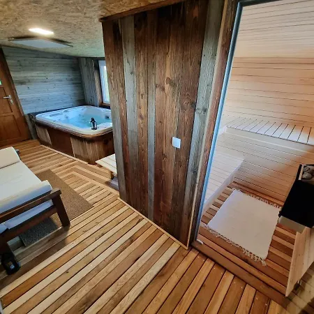 Apartma1 Pri Adamu Prázdninový dům *